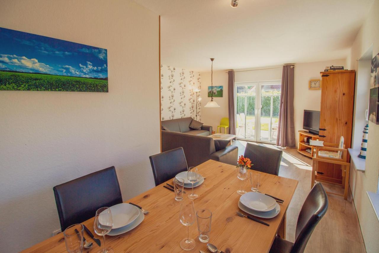 Haus Leuchtturm - Flut Apartment ครุมเฮิร์น ภายนอก รูปภาพ